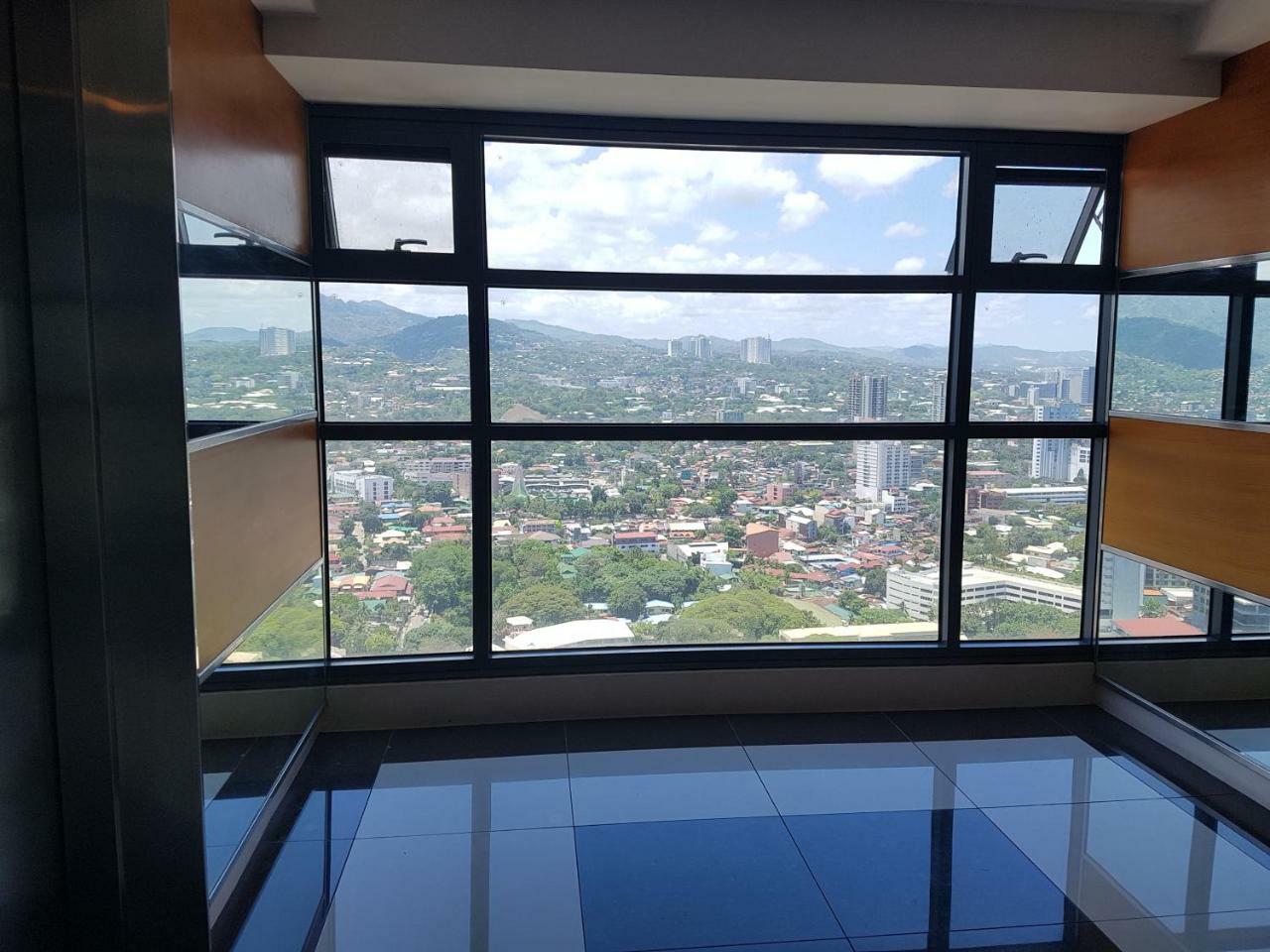Kc Studio 7 At Horizon 101 Cebu Екстериор снимка